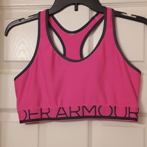 Under Armour Tops - UNDER ARMOUR SPORTS BRA Under Armour Tops - UNDER ARMOUR SPORTS BRA